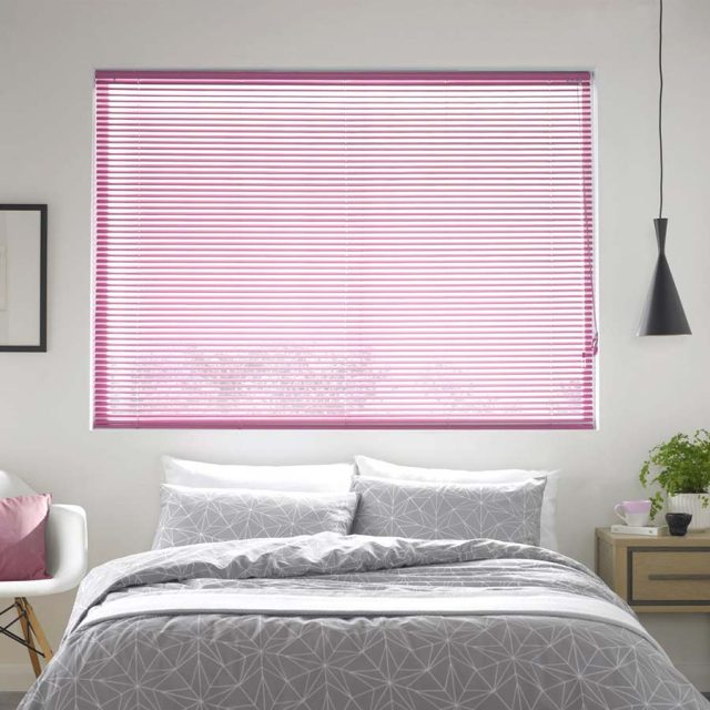 Aluminium-Venetian-Blinds-Madiba-Fuschia-10